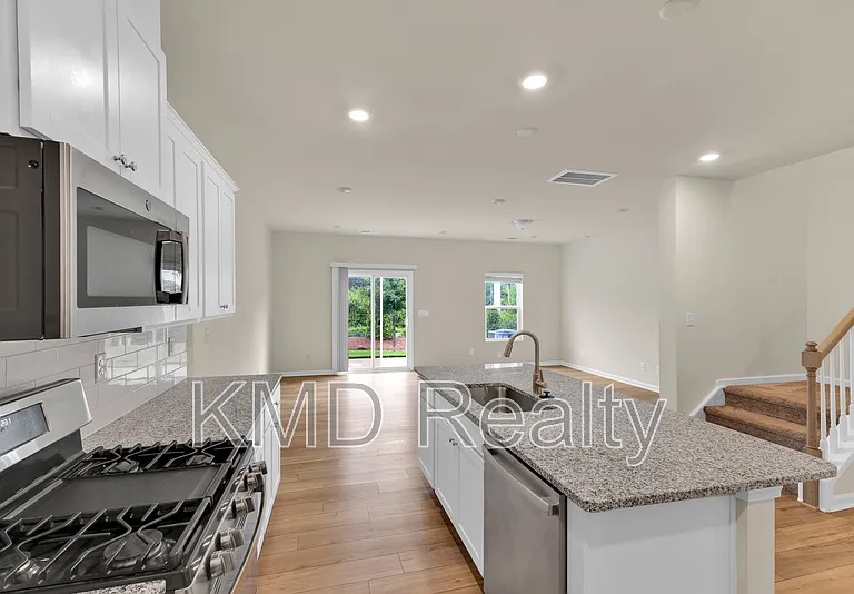 2777 Yeager Dr — Photo 5