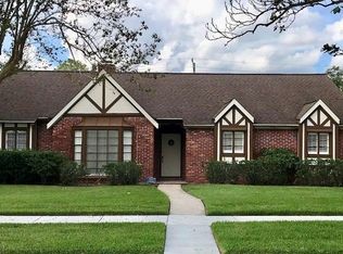 4122 Leeshire Dr, Houston, TX 77025