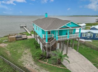 1035 Rollover Cir, Gilchrist, TX 77617