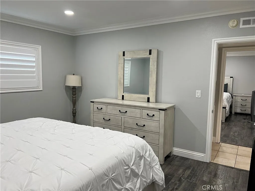 3 bed, 1800 sqft, $5,250 — Photo 3