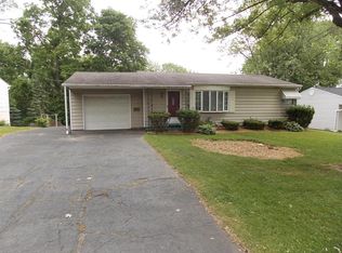 176 Berwick Dr, Lancaster, OH 43130