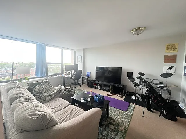 1850 N Clark St #710 — Photo 4