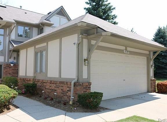 2nd image of 42299 Saratoga Cir