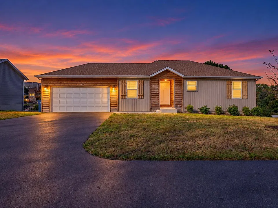 140 Sunset Ln