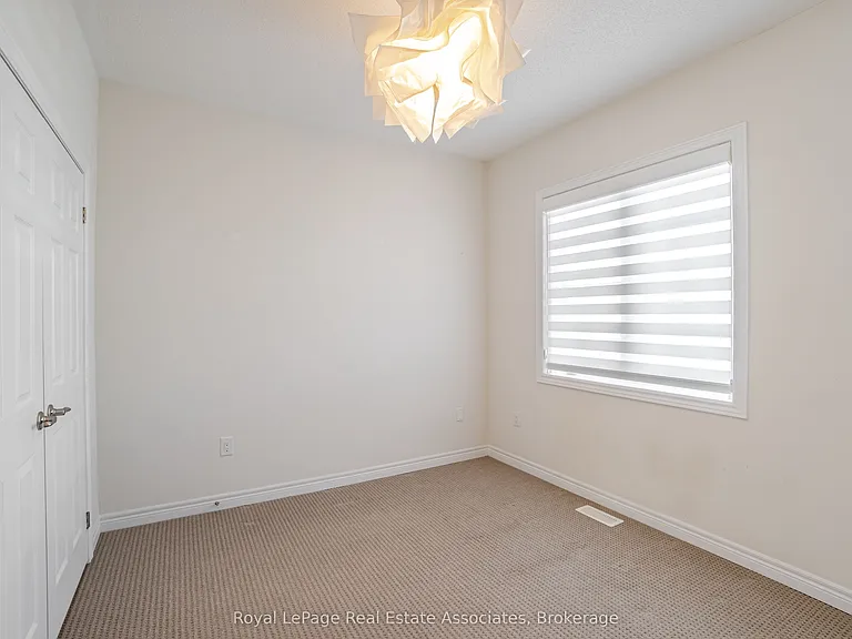 3172 Ernest Appelbe Blvd — Photo 27