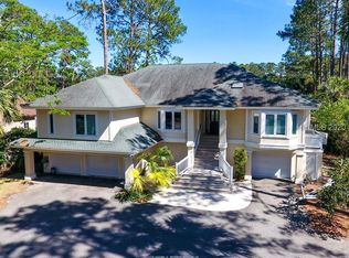 16 Blue Heron Point Rd, Hilton Head Island, SC 29926