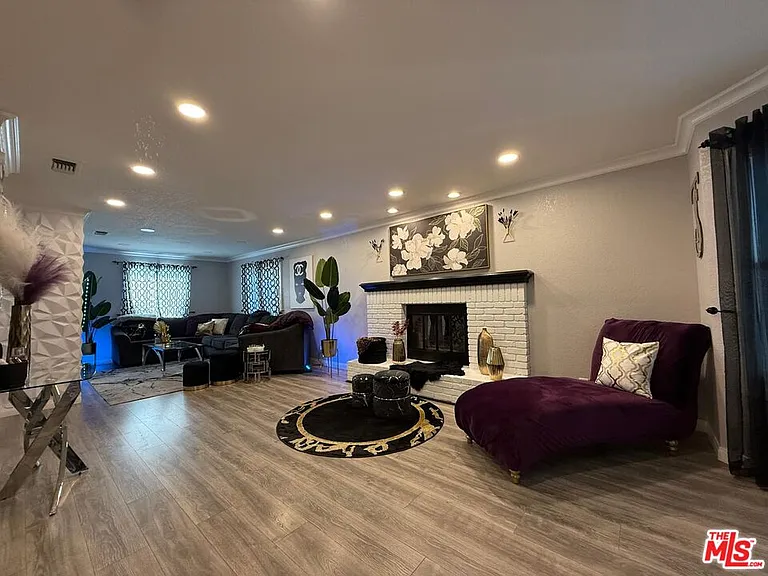 8020 Cora St — Photo 2