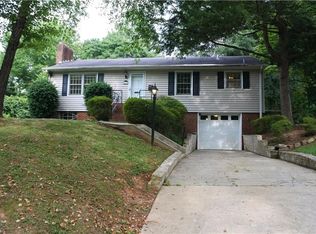 1523 Sharon Rd, Winston Salem, NC 27103