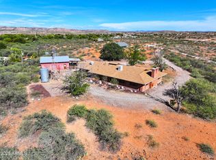 10300 E Mels Rd, Cornville, AZ 86325