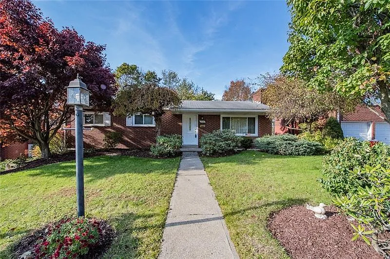 756 Macbeth Dr photo 1