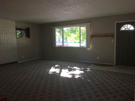 3rd image of 13405 E Cataldo Ave