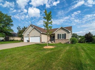 2147 Ponds Way, Shakopee, MN 55379