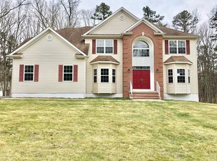2 Chopin Rd, Jackson, NJ 08527