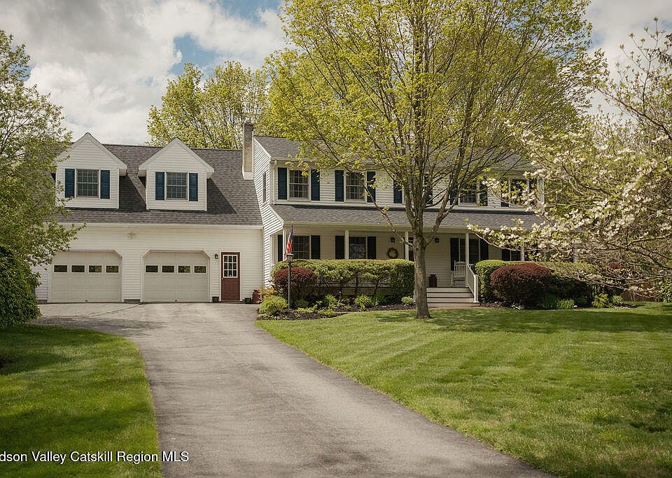 1st image of 4 Echo Valley Road
