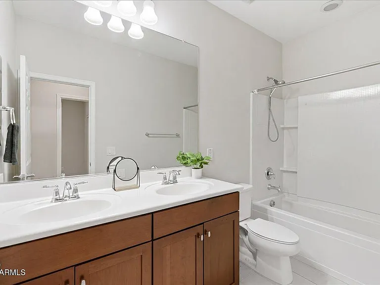 3745 N Astoria Dr — Photo 25