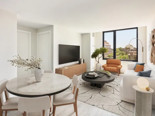 54 Crown Street image 3 of 41