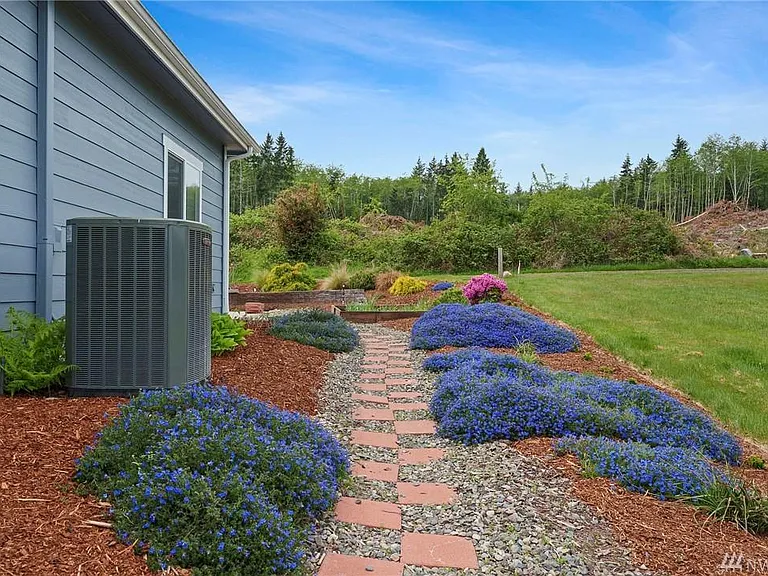 Garage pathway (A/C)