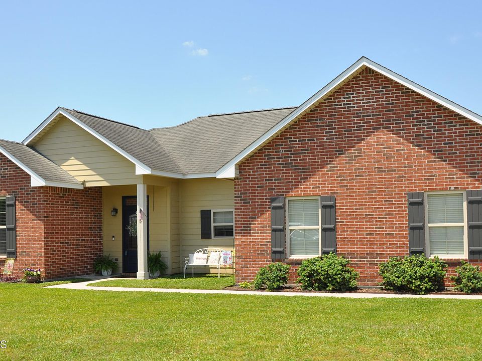 1st image of 105 Sawtooth Rd