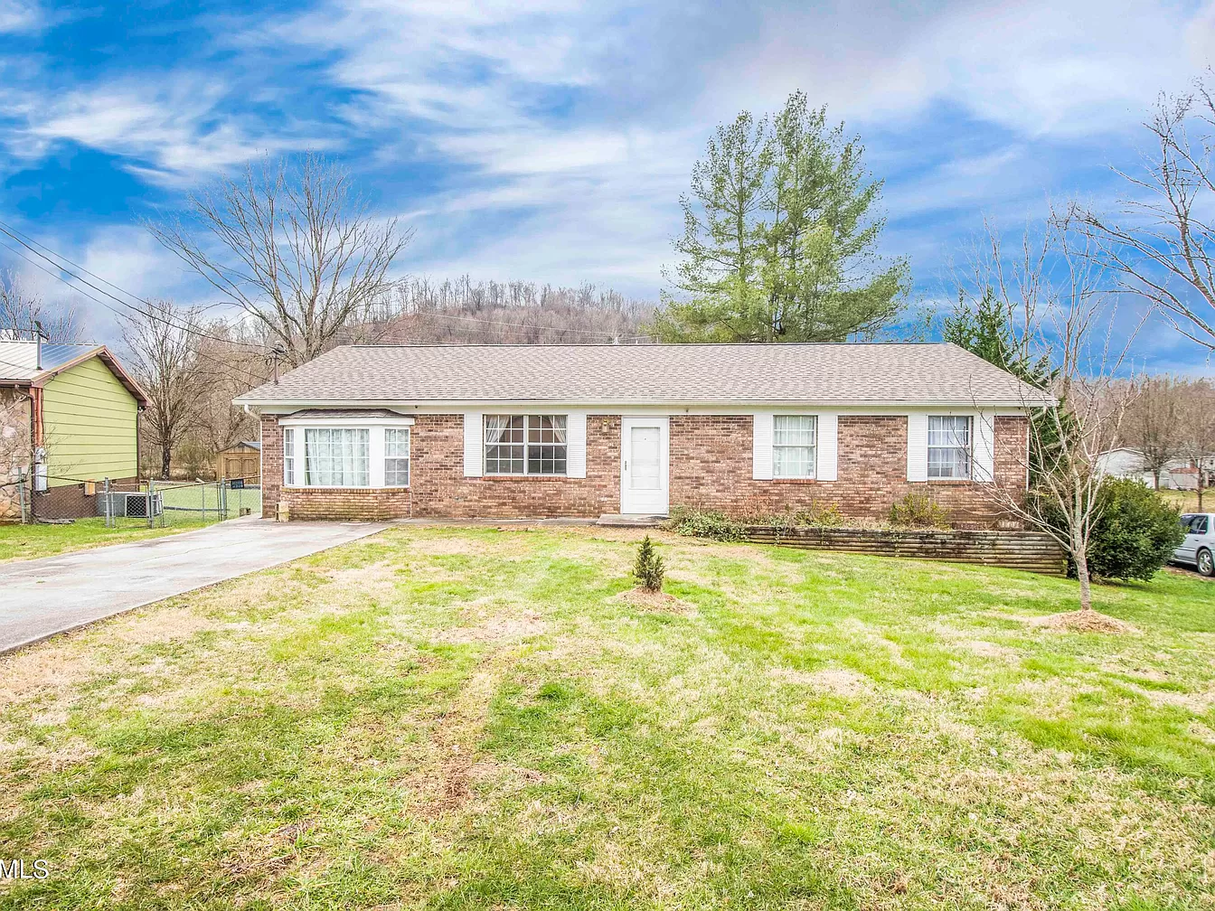 6907 Maize Dr, Knoxville, TN 37918 | Zillow