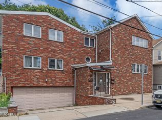 451 9th St #C, Fairview, NJ 07022