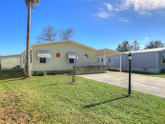3rd image of 612 Wedelia Drive