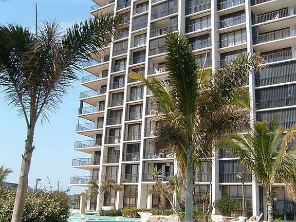 3rd image of 5047 N A1a APT 402