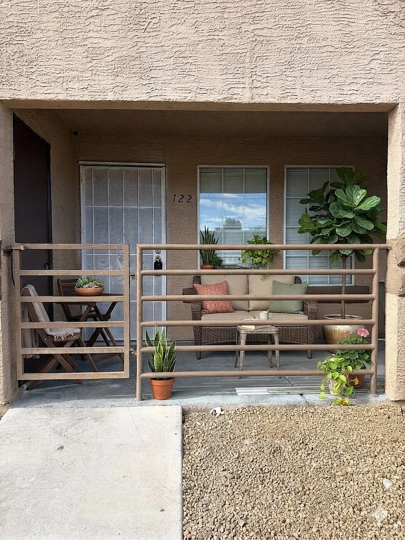 Newly Renovated Ground-Floor Gem | 2 Bed, 2 Bath with Pool Access — Photo 1