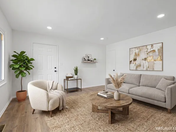 1716-1718 Huy Rd, Columbus, OH 43224