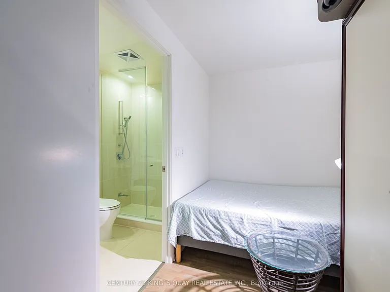 1 Bloor St E #1708 — Photo 19