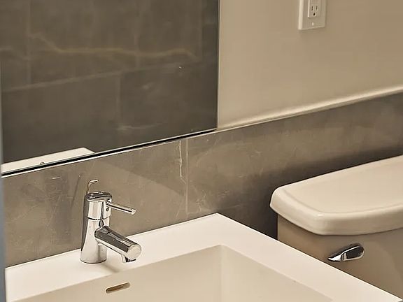 2nd image of 546 Main St APT 319