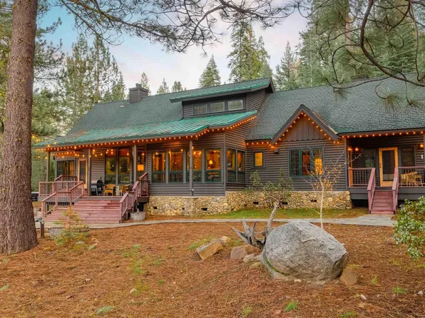 31631 Old Strawberry Rd, Strawberry, CA 95375