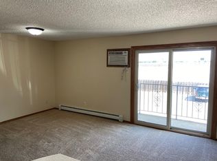 1112 Portland Dr #205, Bismarck, ND 58504