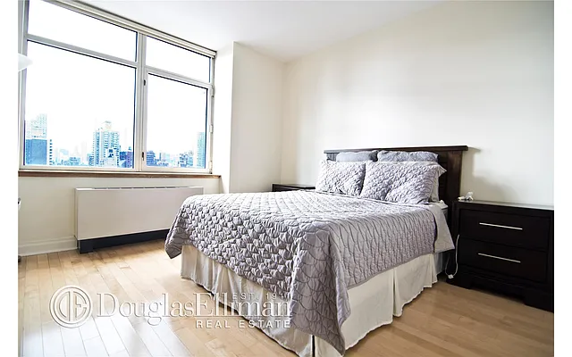 Rented by Douglas Elliman | media 26