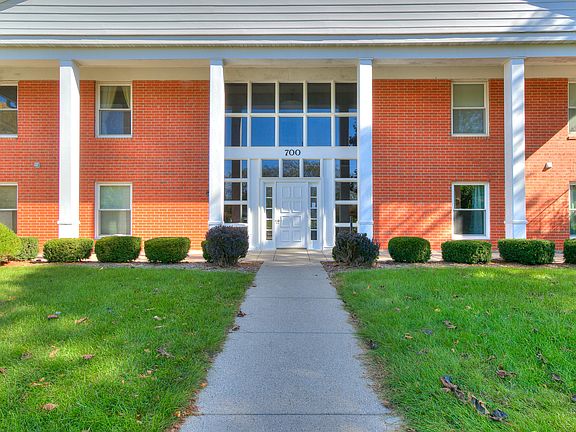 3rd image of 700 S Dakota Ave Unit 212