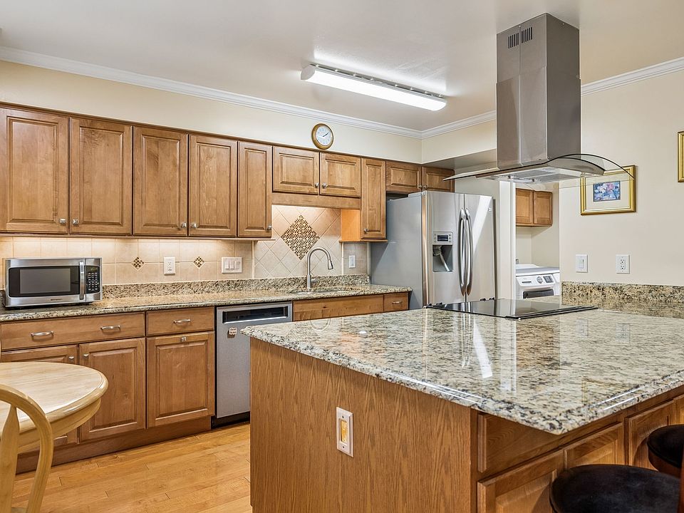 1st image of 106 Plantation Ct