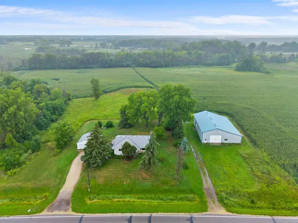 8225 20th Ave, Hugo, MN 55038