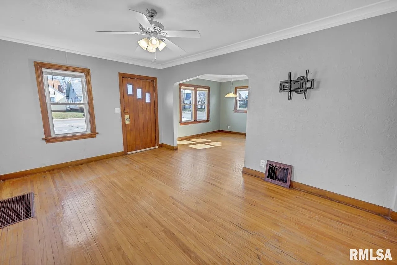 3 bed, 1.5 bath, 1224 sqft, $1,450 — Photo 4