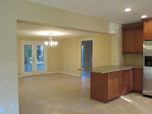 4th image of 2005 Teal Ave