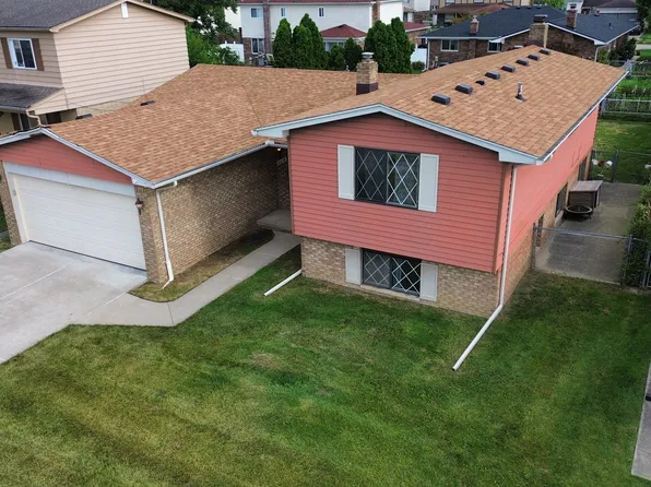 4648 Boulder Dr, Sterling Heights, MI 48310
