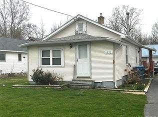 6920 Potter Rd, Derby, NY 14047