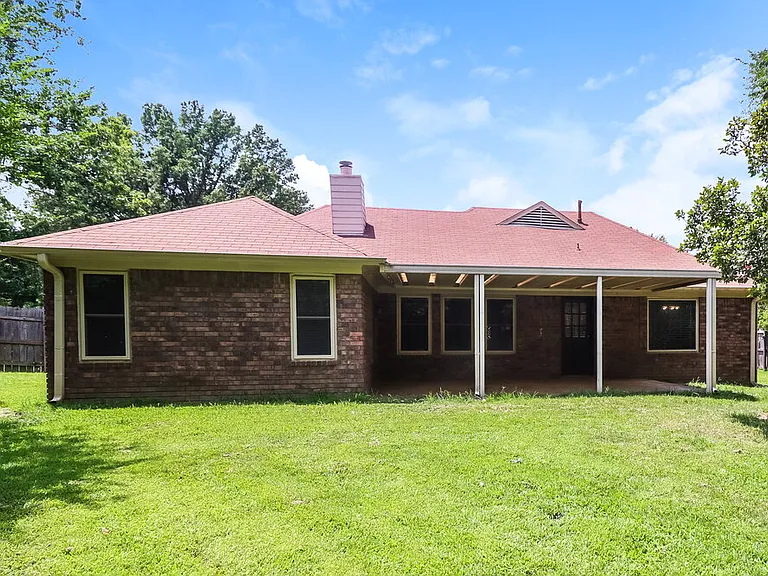 1366 Sandy Stone Ln — Photo 15