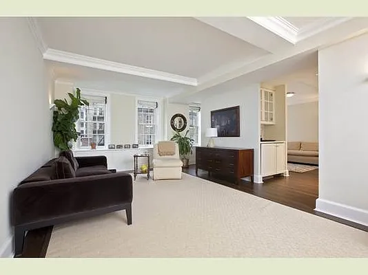 Sold by Stribling | media 3