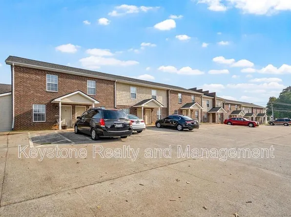 2296G McCormick Ln, Clarksville, TN 37040