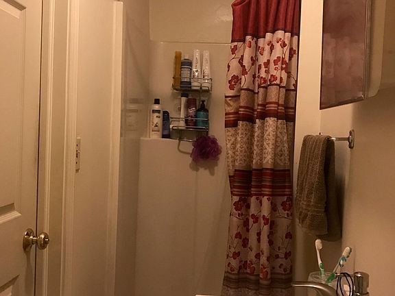 5th image of 11-15 Johnson St #11-A