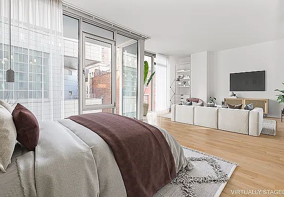 4th image of 50 Franklin St APT 7B