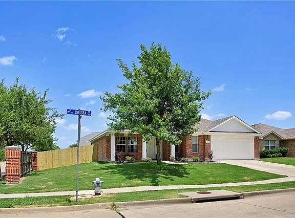 5th image of 716 Chelsea Dr