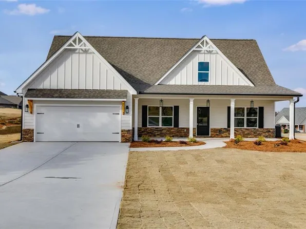 111 Camilla Dr, Carrollton, GA 30116