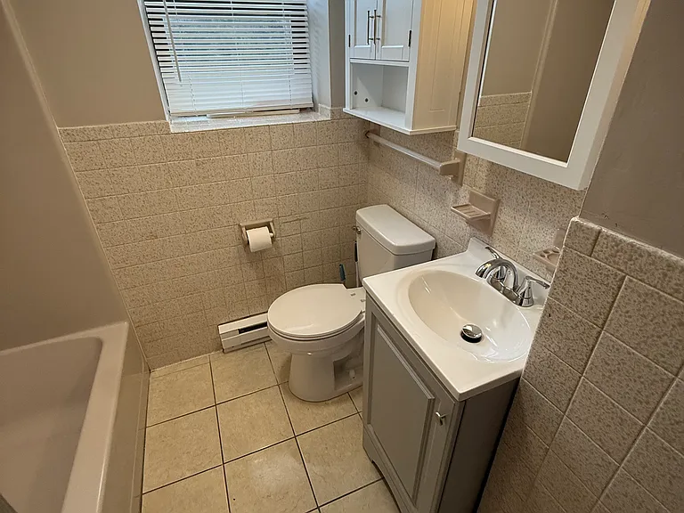 422 Spring St #1 — Photo 9