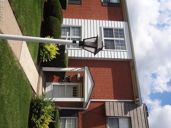 3rd image of 2753 Pease Dr #B205