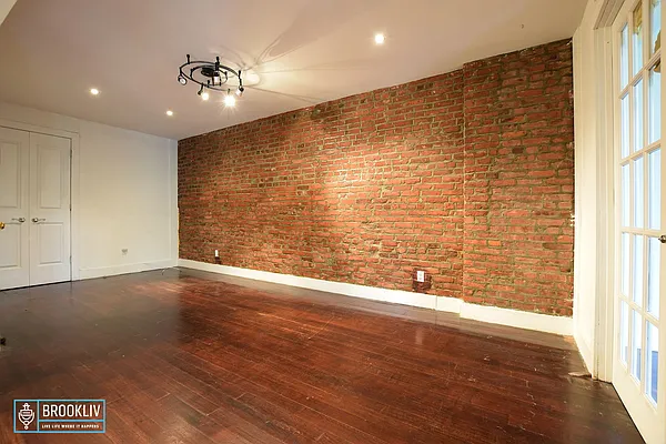 Rented by null | media 3